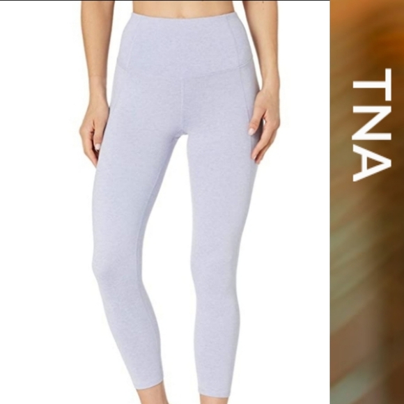 Size S gray crop TNA workout yoga leg and capris - Picture 17 of 17